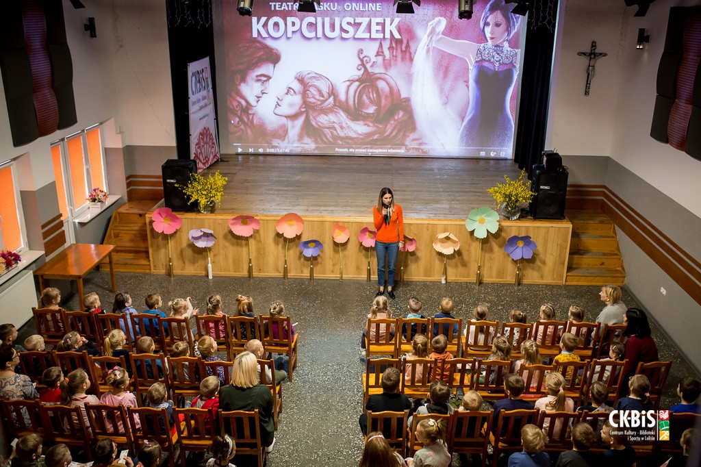 Dzien_Dziecka_Teatr_Piasku-8.jpg