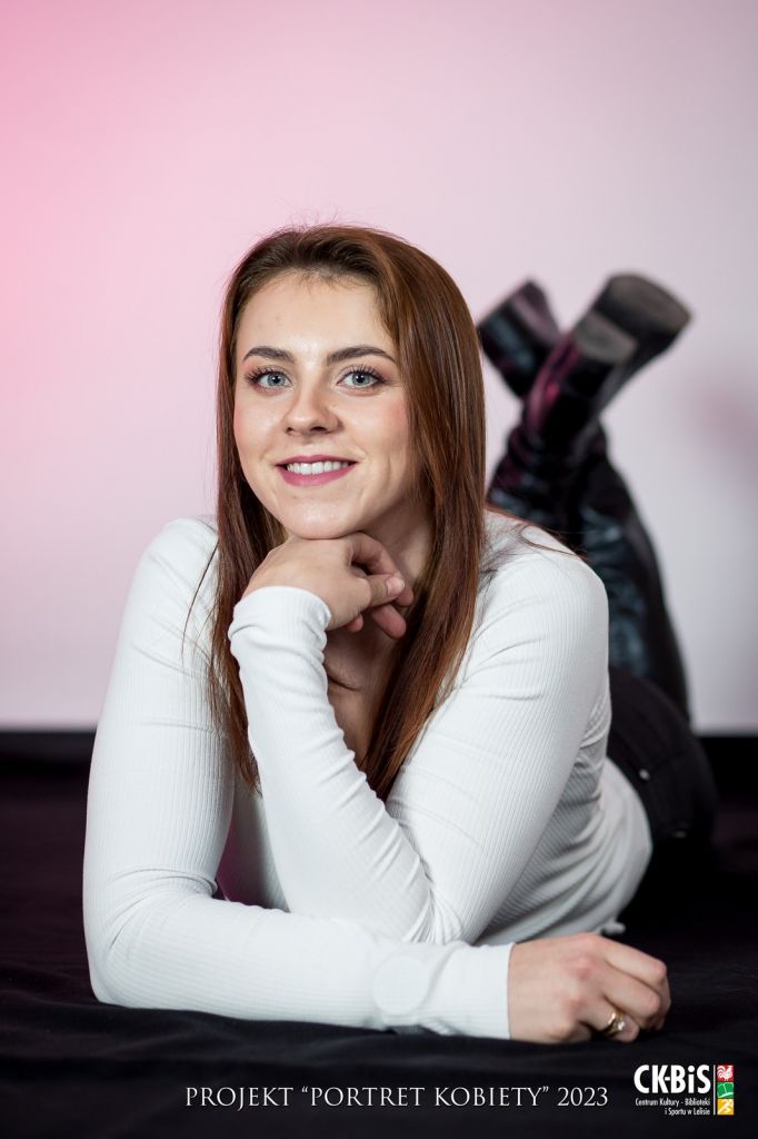 Portret_Kobiety_2023_021~0.jpg
